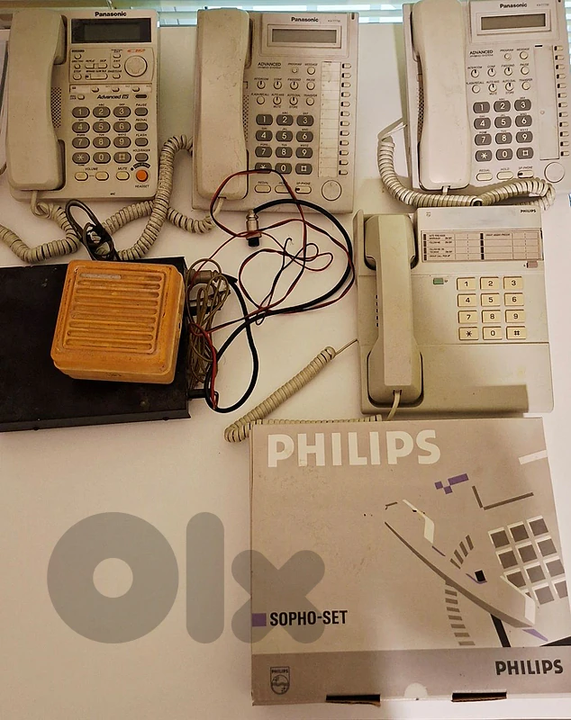 set of telephone machines