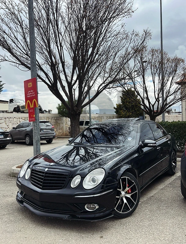 Mercedes-Benz E-Class 2003 E500 2003 look 2009 Mercedes-Benz E-Class 2003 E500 2003 look 2009