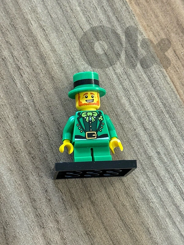 Lego Minifigure: Leprechaun