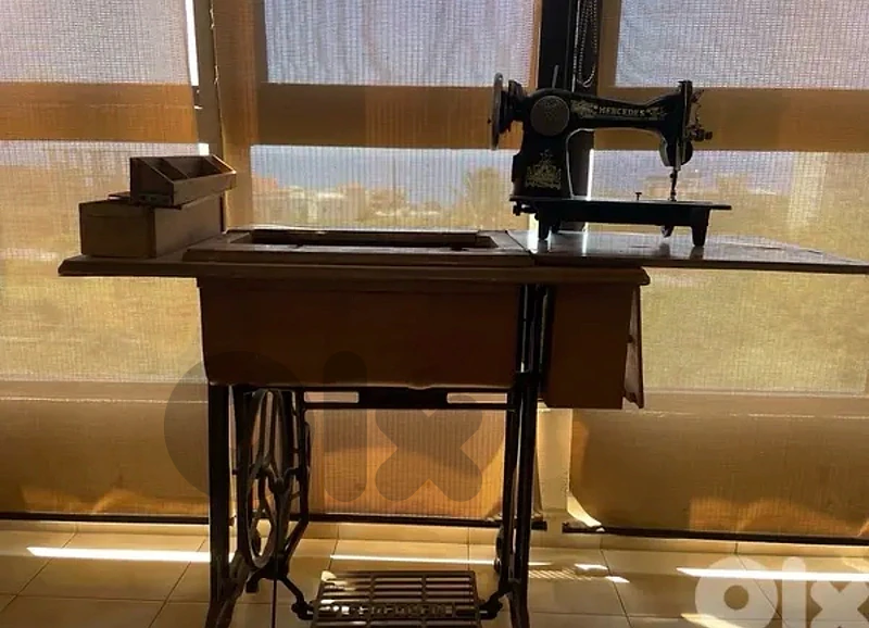 Mercedes Sewing Machine  ماكينة خياطة أنتيك (مرسيدس)