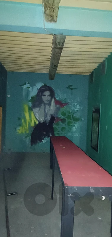100 SQM Needs Renovation- Shop in Achrafieh, Beirut