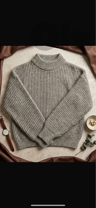 grey sweater