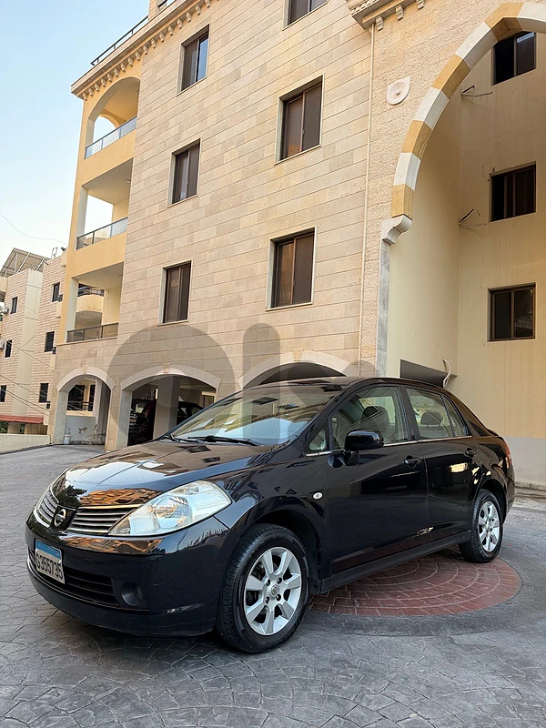 Nissan Tiida 2008