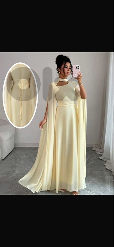 yellow dress