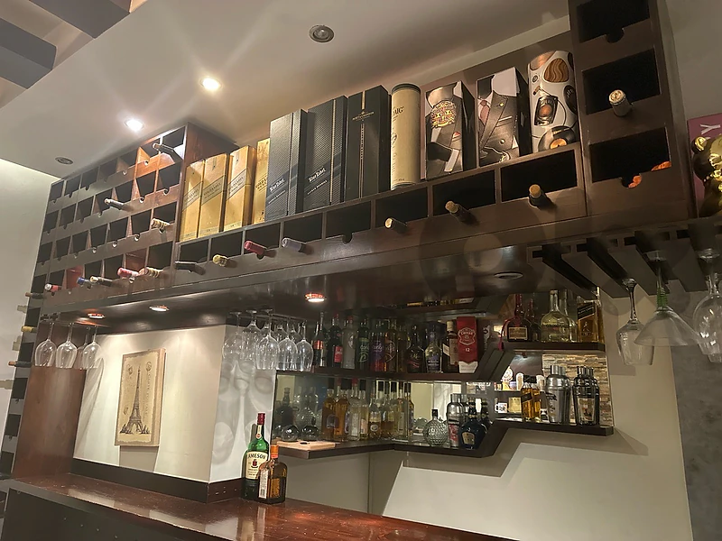 alcoholic bar