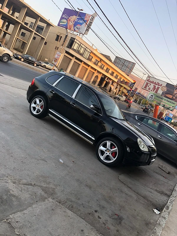 Porsche Cayenne 2005 Turbo