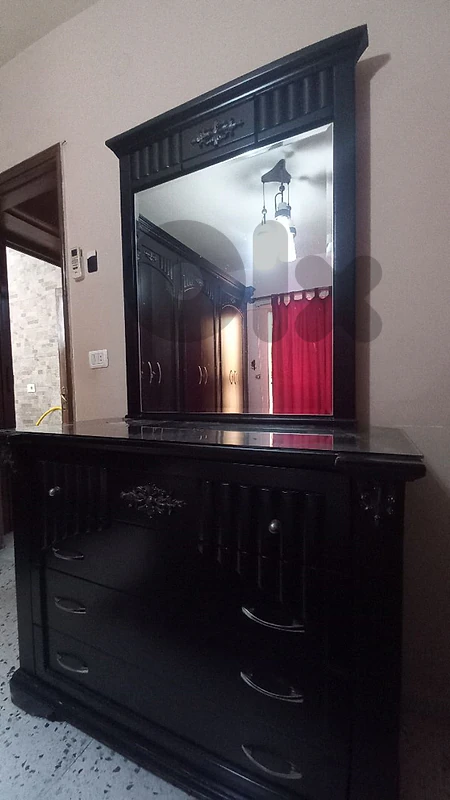 Full Bedroom