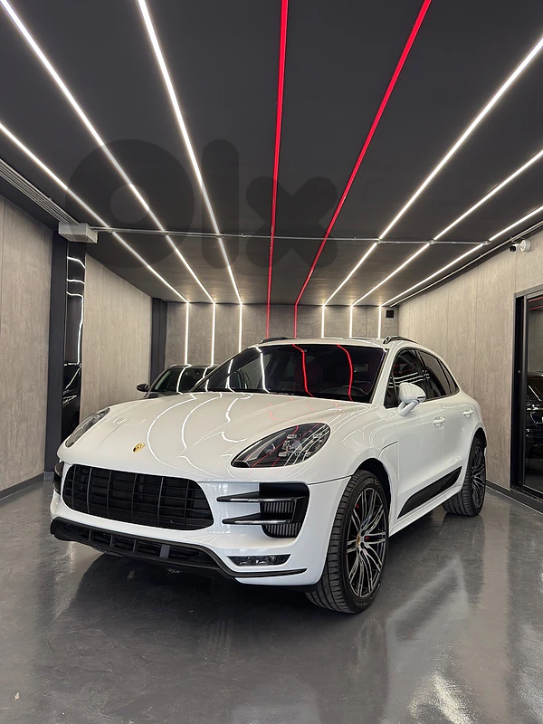 Porsche Macan 2018 Turbo Performance