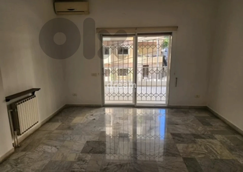 Apartment For Rent In Achrafieh, شقة للاجار في الاشرفية ach0270dpst