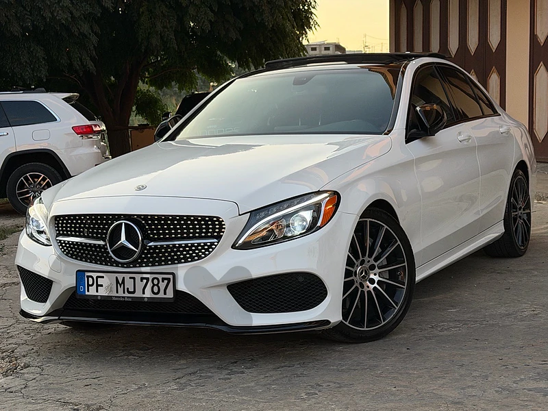 C300 model 2018 2wd Panoramic Red interior Amg package