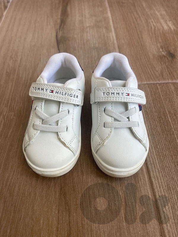 tommy hilfiger size 21 unisex