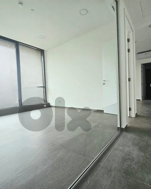 RA26-5487 Office for Rent in Sin El Fil | 124 sqm | Super Deluxe