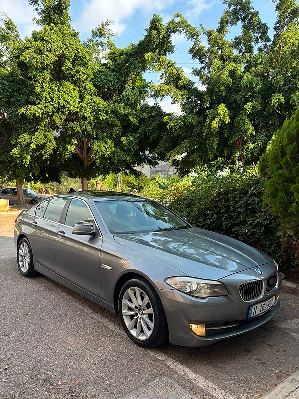 BMW 5-Series 2010