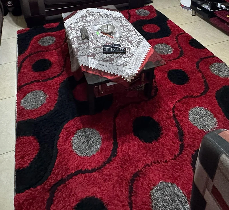 Carpet with Table
