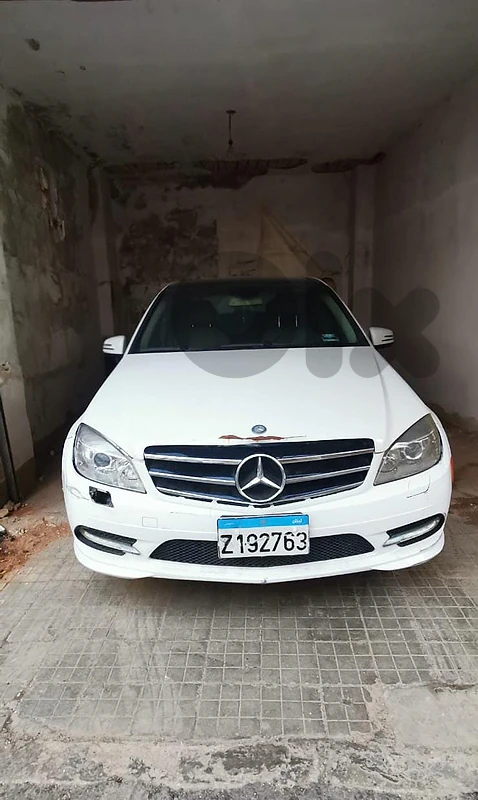 Mercedes-Benz C-Class 2010 c300
