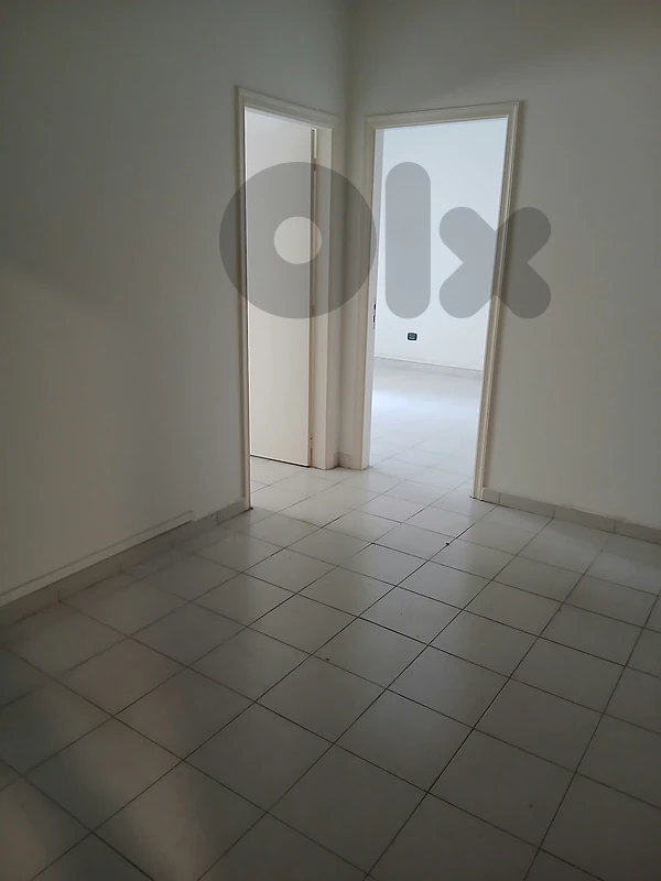 Office for Rent in Bouchreye