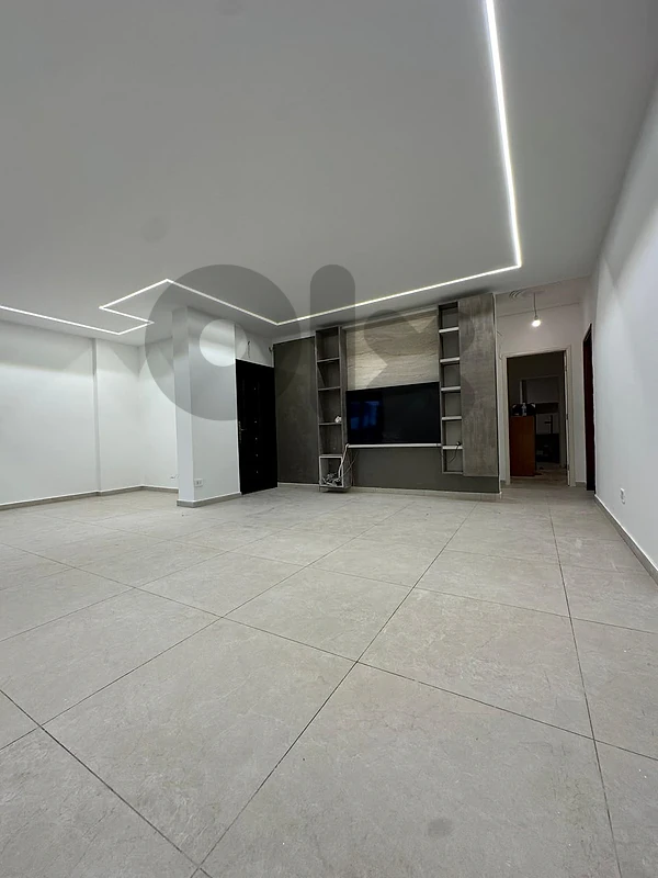 Apartment For Sale in Jdeideh - شقة للبيع في الجديدة