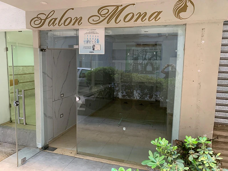 Showroom With Private Terrace For Rent | Sodeco | Achrafieh
