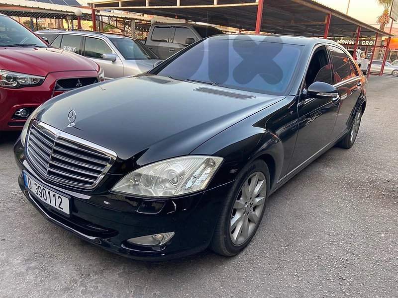 Mercedes-Benz S-Class 2007 S550