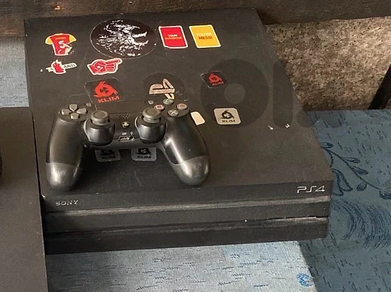 ps4 pro 1 controller 71748325