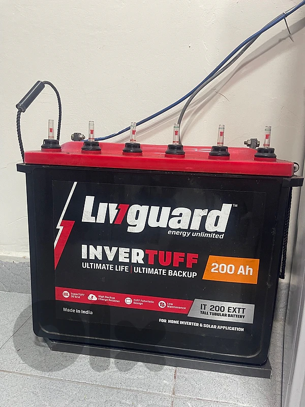 1 battery and 2 inverters