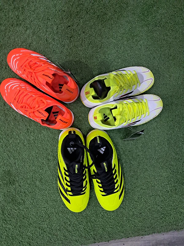 football shoes اسبدرينات فوتبول حذاء كرة قدم ولادي