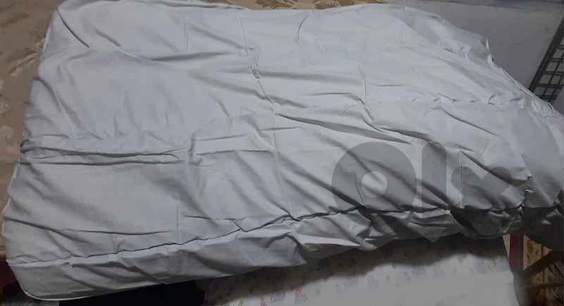 Bed blanket.white.224 length.185 width حرام غطاء تخت