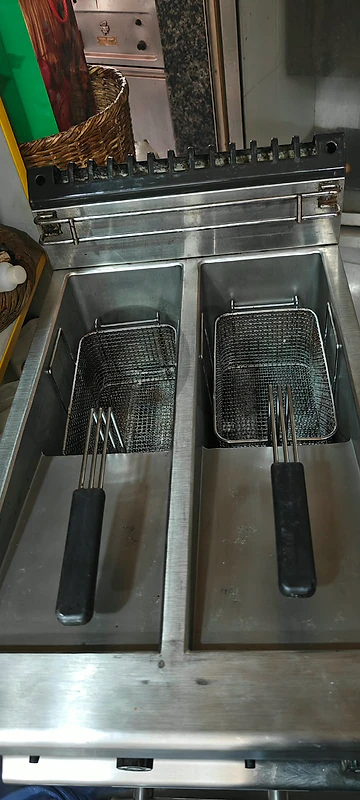 Polaris commercial stainless steel twin-tank deep fryer
