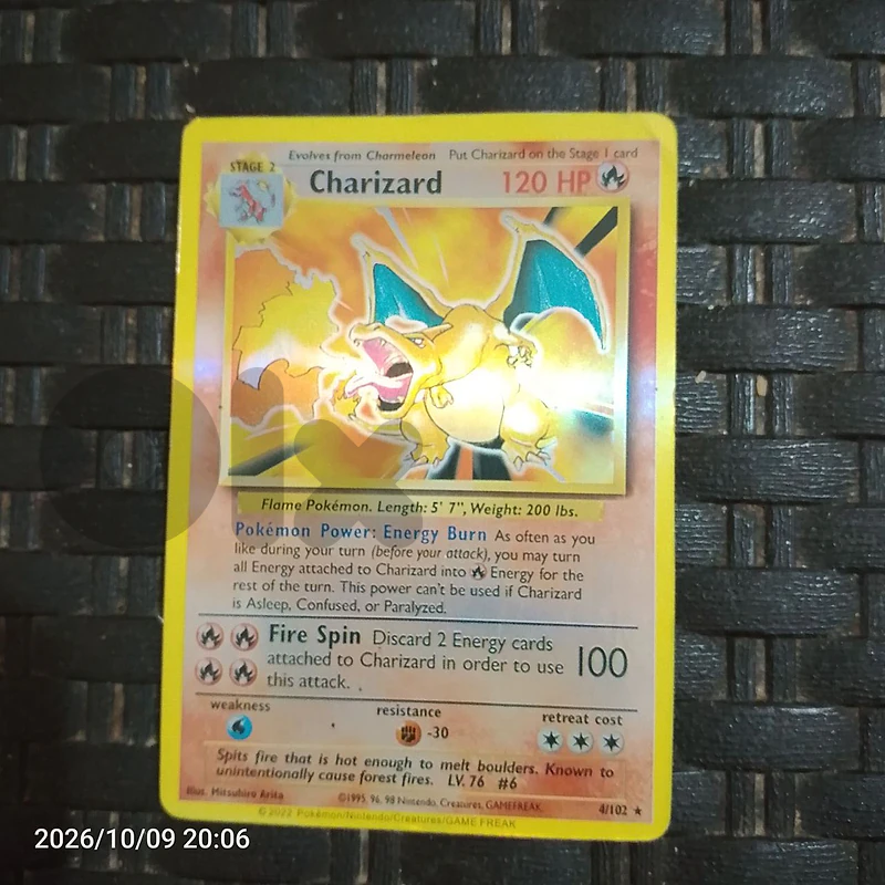holo Charizard og