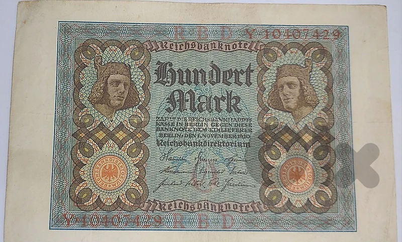 100 Mark German Reichsbanknote year 1920 during  Weimar Republic