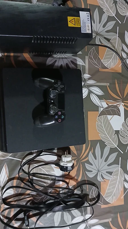 ps4 slim used