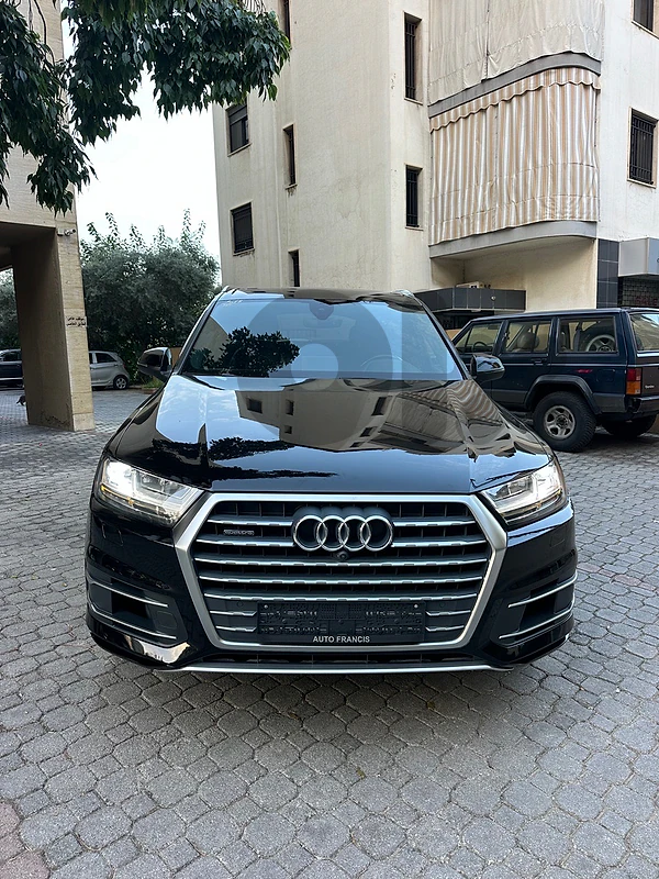 Audi Q7 Quattro Premium Plus 2018 black on black (clean carfax) Audi Q7 Quattro Premium Plus 2018 black on black (clean carfax)