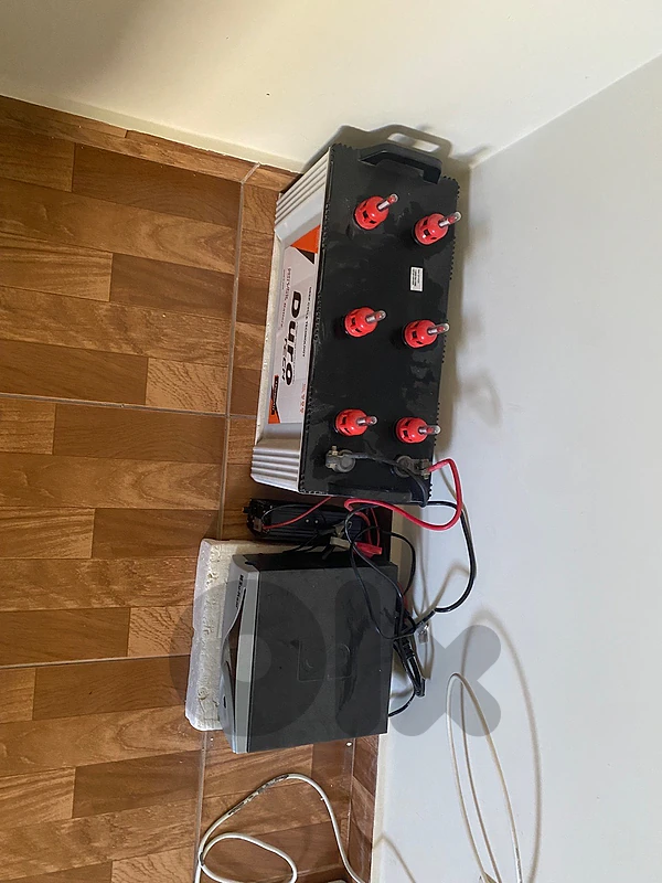 battery 12v and ups