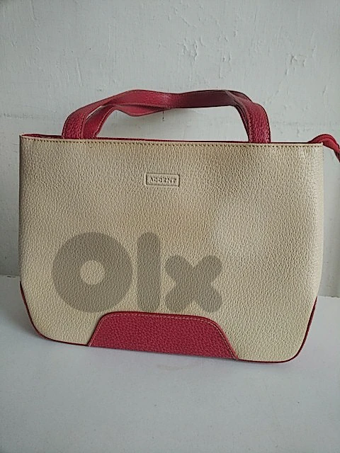 Accent (Haskel) leather handbag (Made in Italy) - Not Negotiable