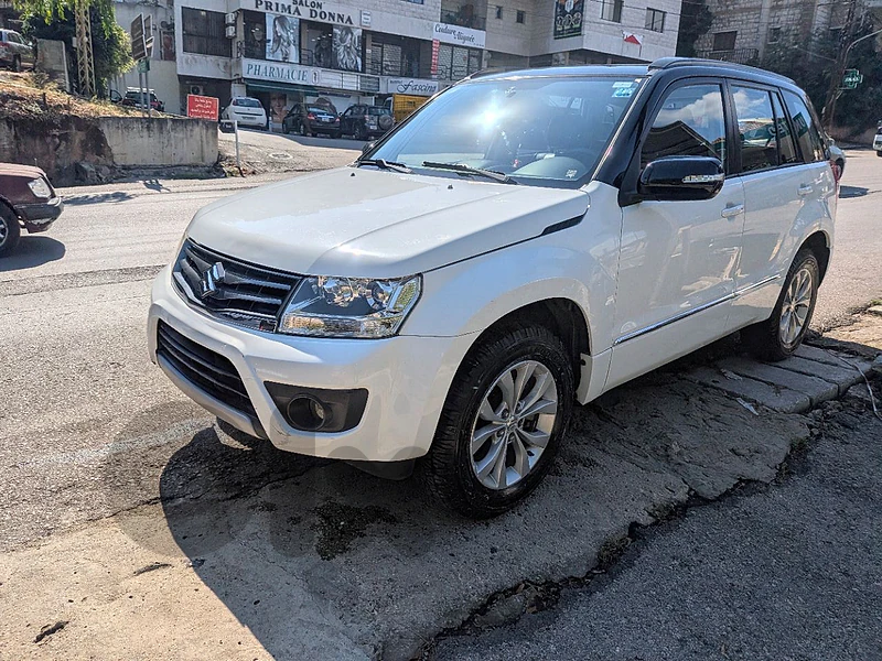 Suzuki Grand Vitara 2016 DLX in excellent condition