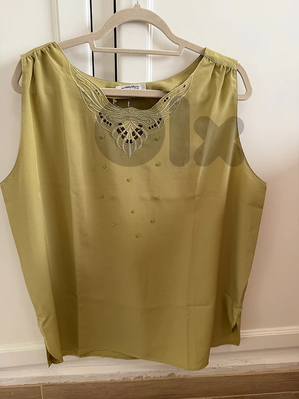 Embroidered Sleeveless Silk/Satin Top