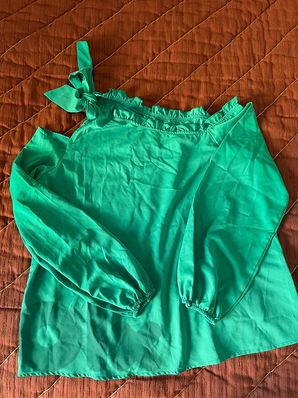 chemise bearly worn excellent condition