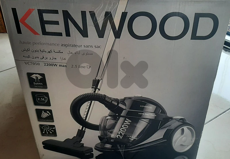 Kenwood bagless vacuum cleaner