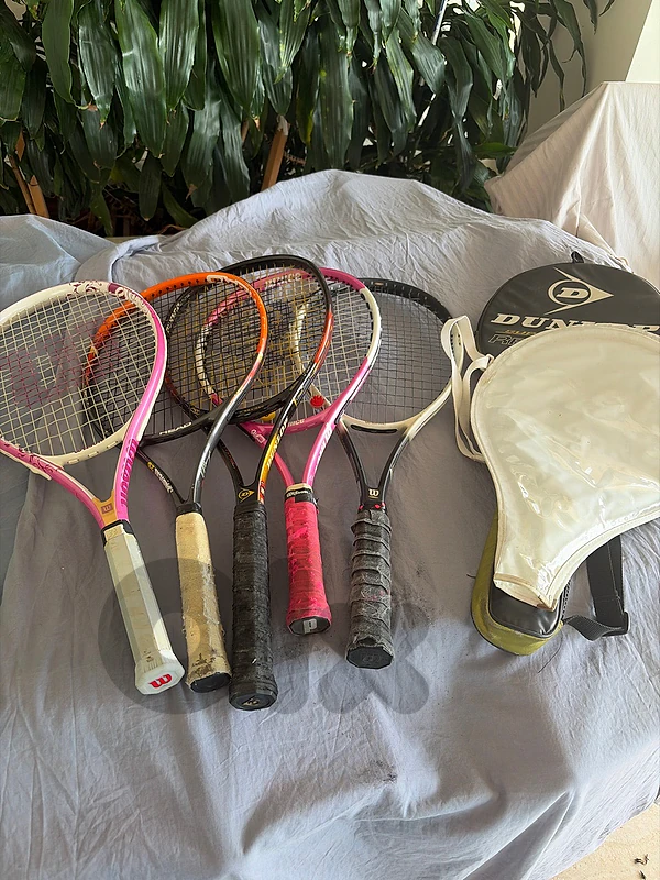 5 tenis rackets