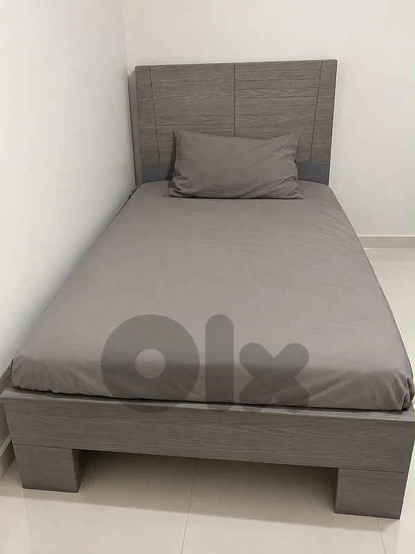 bed for sale سرير مفرد ونص للبيع