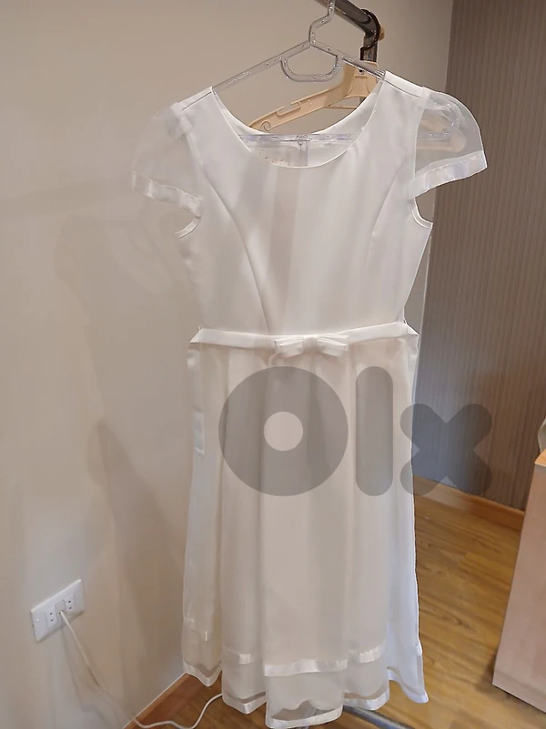 white dress