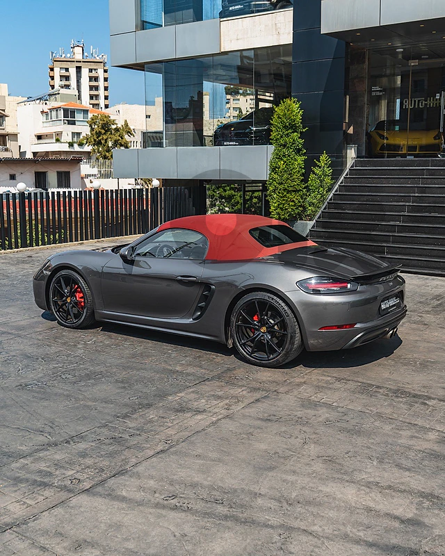 PORSCHE BOXSTER 718 S  - 24,000 KM ONLY  PORSCHE BEIRUT