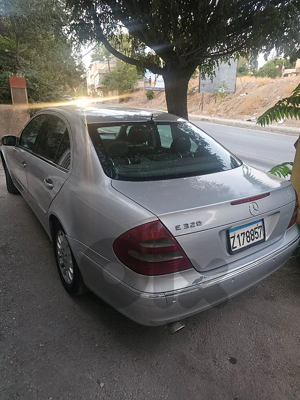 Mercedes-Benz E-Class 2004 320