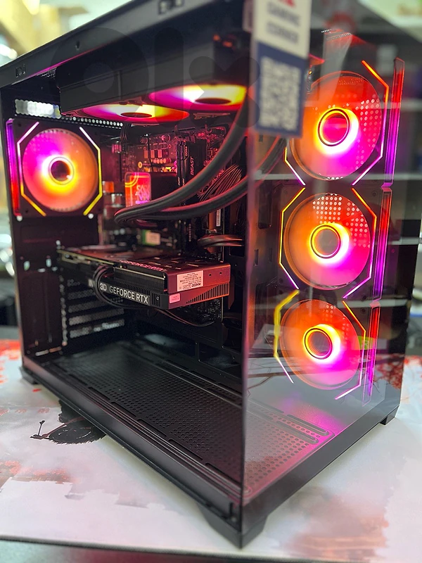 New GamingCase With 5070 12gb