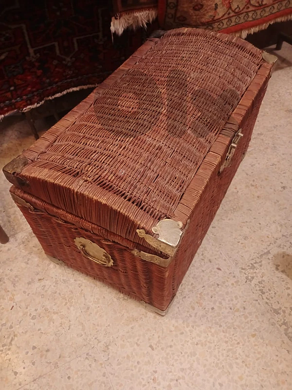 صندوق أنتيك قصب حجم كبير
