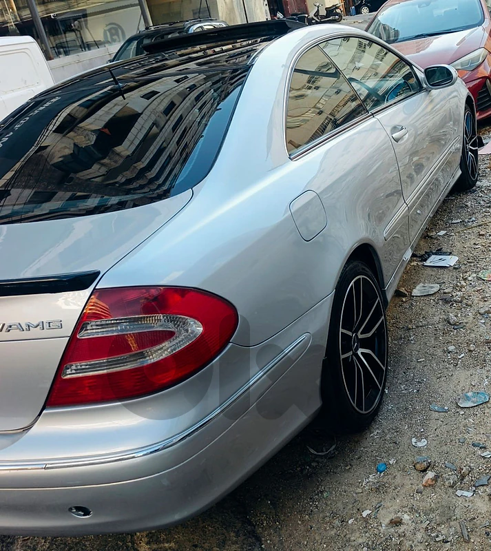 Mercedes-Benz CLK-Class 2005 CLK 320 Mercedes-Benz CLK-Class 2005 CLK 320