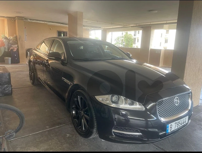 Jaguar XJL 2010 V8 portfolio Jaguar XJL 2010 V8 portfolio