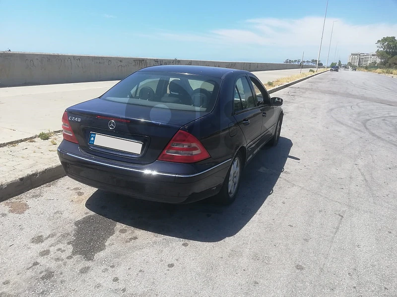Mercedes C240