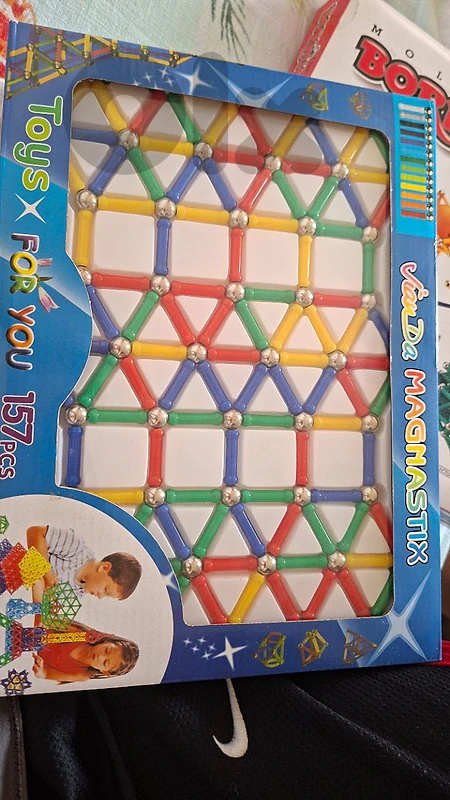 Xin Da Magnastix 157-Piece Magnetic Construction Set