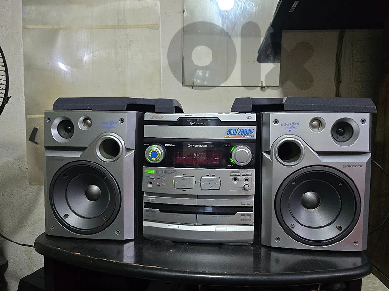 ستريو بايونير ياباني  سيدي ودبل كاسيت وراديو وaux مع وصله تلفون 2000w